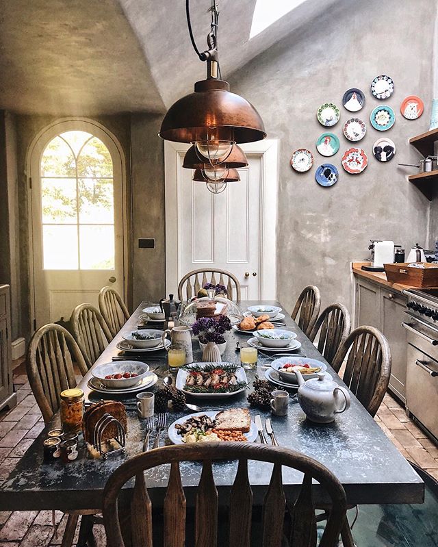WildernessResUK's tweet photo. We loved having Angela to stay with us at Wilderness, check out that gorgeous @TheLondonMorgan in front of Sibton Manor! And what a breakfast spread... 🤩 https://t.co/G7w15OQKvs