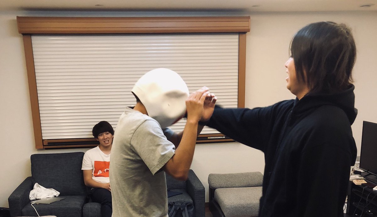 positive_p3's tweet photo. 家に帰ってから
改めて弟子入り志願してました。 https://t.co/O3rT8pxlek