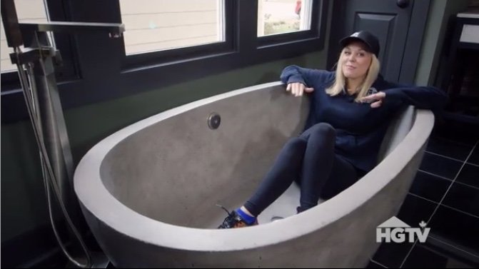 Native_Trails's tweet photo. The bathtub that everyone loves gets even more love! This time on @hgtvcanada's @mastersofflip. You'll also spot our Cuzco Vanity and NativeStone #troughsink in this moody #masterbath, designed by our friend @KortneyWilson. https://t.co/LzqjY2vfPI