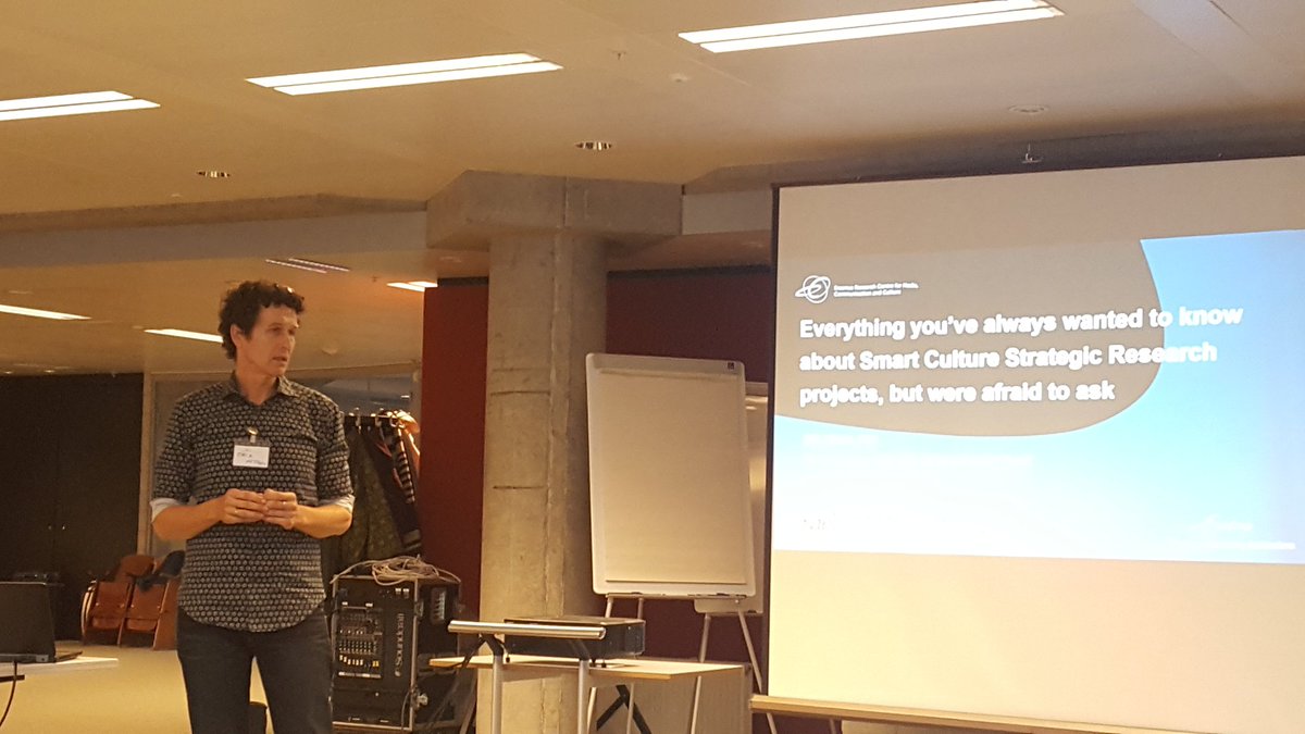 .<a href="/erikhitters/">Erik Hitters</a> presenting tips at <a href="/NWO_SSH/">NWO-domein SGW (Inactive)</a> smart culture matchmaking meeting <a href="/erasmusuni/">Erasmus University</a> <a href="/eshcc_eur/">ESHCC</a>