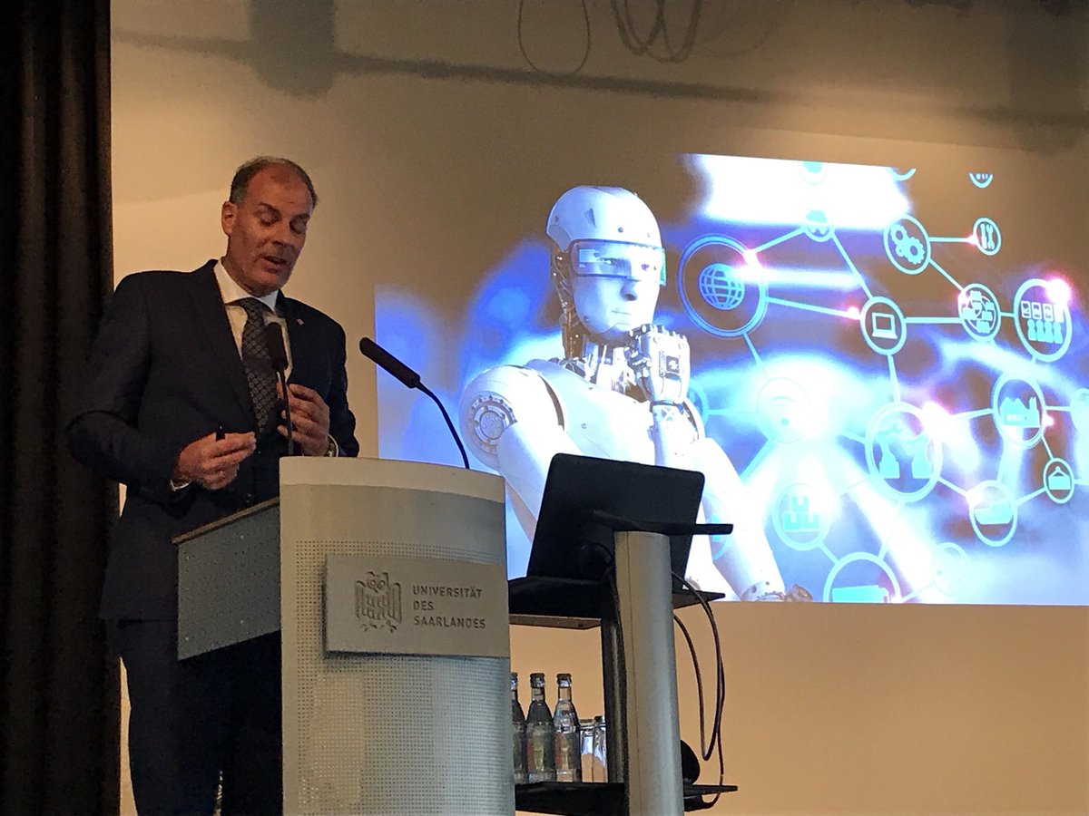 Op bijeenkomst Digitalisering industrie 4.0 in Saarbrücken tekent <a href="/InekeDezentje/">InekeDezentjéHamming</a> overeenkomst tbv samenwerking platform <a href="/IndustrySmart/">Smart Industry</a> en Duitse counterpart. #NLGermany <a href="/FME_NL/">FME</a>