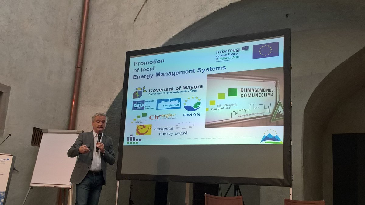 EUAlpineSpace's tweet photo. Ulrich Santa, action group leader on energy of @_Eusalp, presented the different on-going actions at the final conference of the project.
@PEACE_Alps strongly contributes to the promotion of local energy management system with its centralised solutions. https://t.co/7qMn5aM5QN