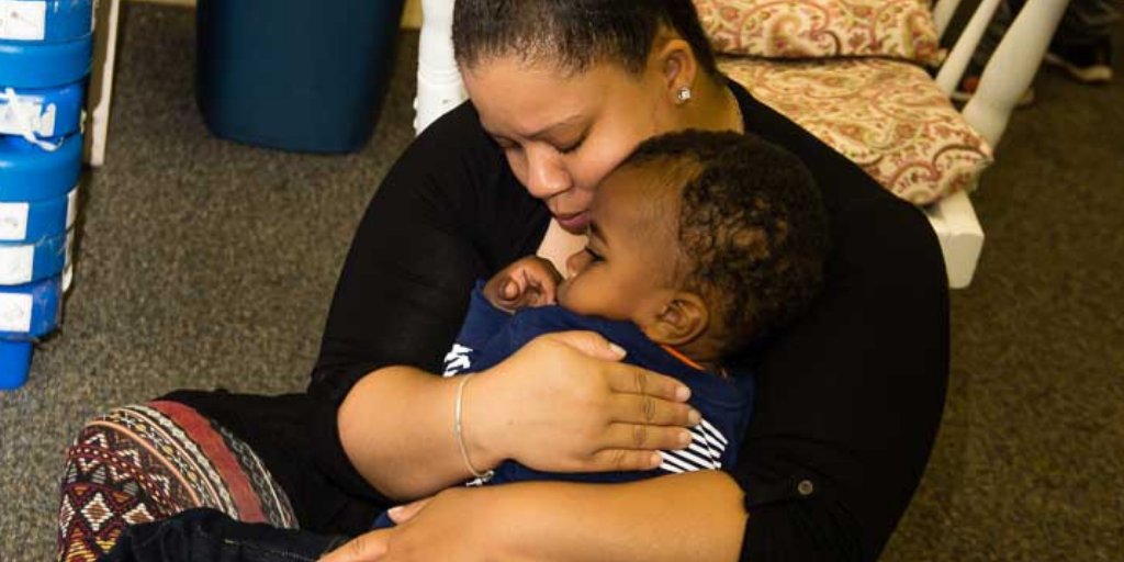 WK_Kellogg_Fdn's tweet photo. The 2018 Michigan #KidsCount report shows that 73% of kids of young parents live with low incomes. See how @michiganstateu’s #BCPulse program increases the accessibility and quality of effective and equitable early childhood edu programs in Battle Creek. https://t.co/4zYpfhtt7O https://t.co/8BGZcIBo9s