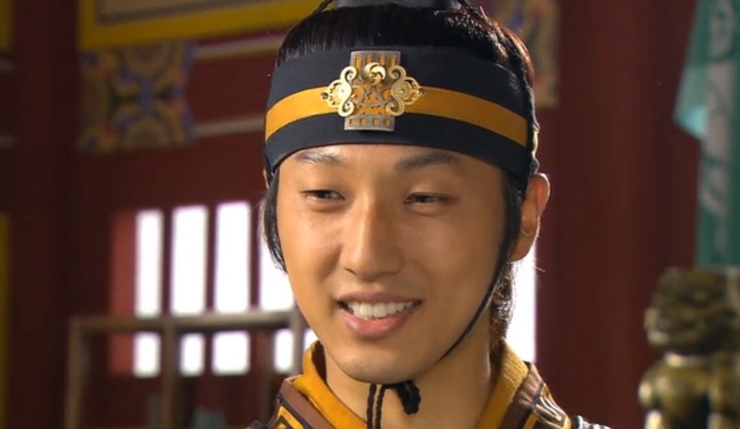 スー アルチョン郎の 優しい笑顔発見 ๑ W ๑ ｷｭﾝ 善徳女王 アルチョン郎 イスンヒョ