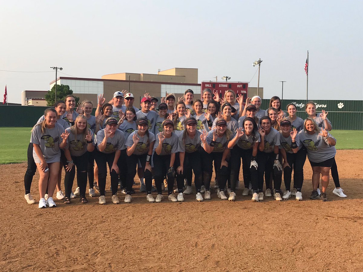 Goodluck <a href="/TuttleSoftball/">TuttleSoftball</a> today as the State Tournament begins! Love you all soo much, thank you for everything you’ve done for my family! Now go get that 3rd title for #3! #Str3nghthInNumb3rs