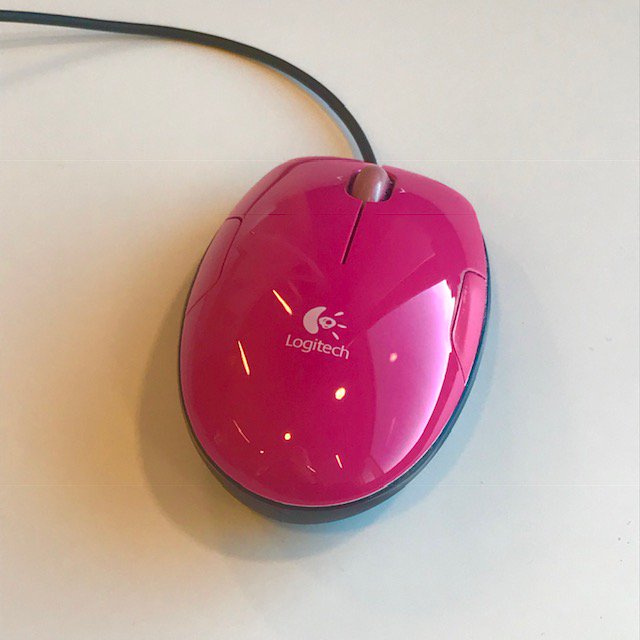 piritav's tweet photo. I'm reading #Joyful by @ingridfetell and paying more attention to my surroundings now. One good example of joyful things around me is my office mouse. Black was the standard, but many years ago IT onsite support surprised me with this pink beauty which I still carry with me. https://t.co/uvP60Sm0tG