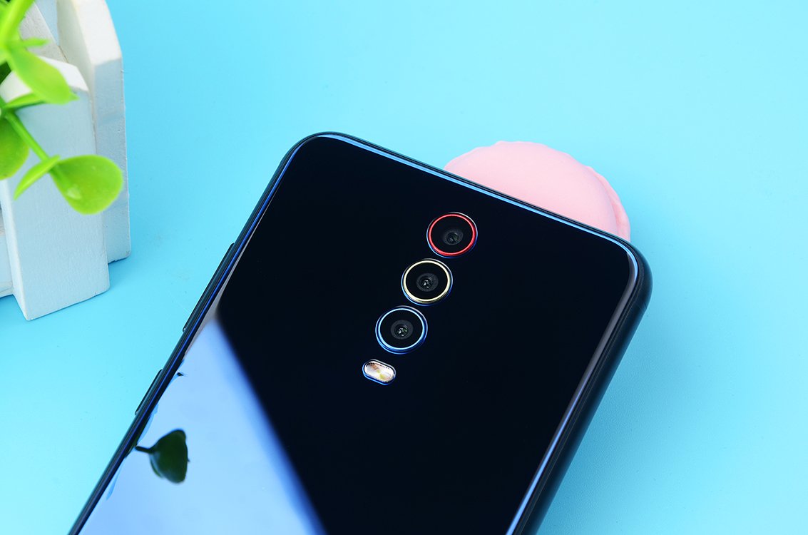 vkworld_mobile's tweet photo. K1 is still sale for $159.99, 5.2inch FHD in-cell display, 4040mAh battery, wireless charge, 21MP+5MP+5MP rear camera, 21MP front camera,get it here: https://t.co/xIaWMnqS7s
Giveaway is going on here: https://t.co/mVas8tt1j3 https://t.co/dusWadrxXC