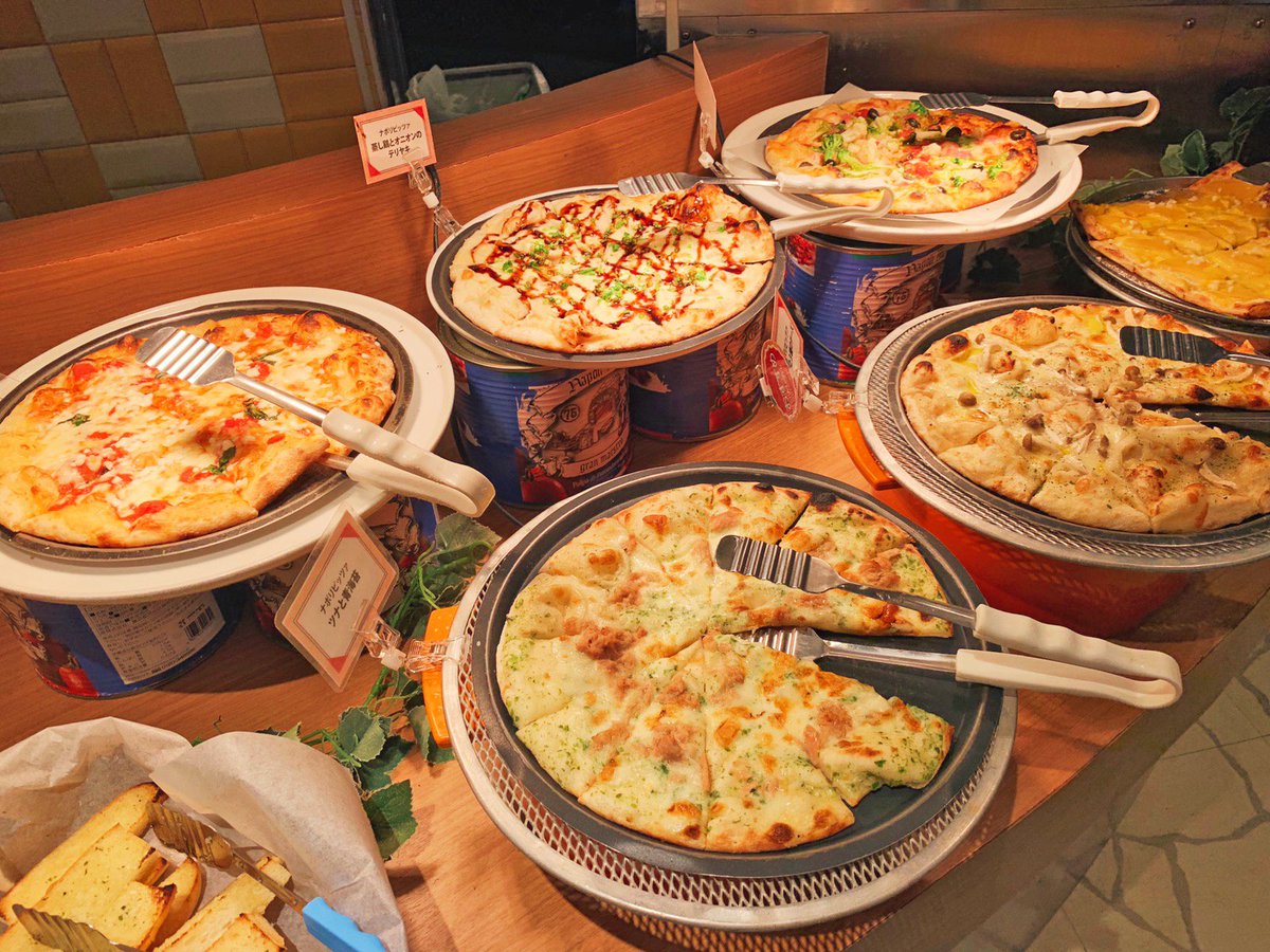 唯一無二の絶品グルメ むにぐるめ パパゲーノ 東京 南大沢駅から徒歩2分 ディナー時にローストビーフや焼きたてピザの 食べ放題を1680円で堪能できるお店 豊富な種類のピザはモッツァレラチーズを贅沢に使ったものもあり 食べ応え抜群