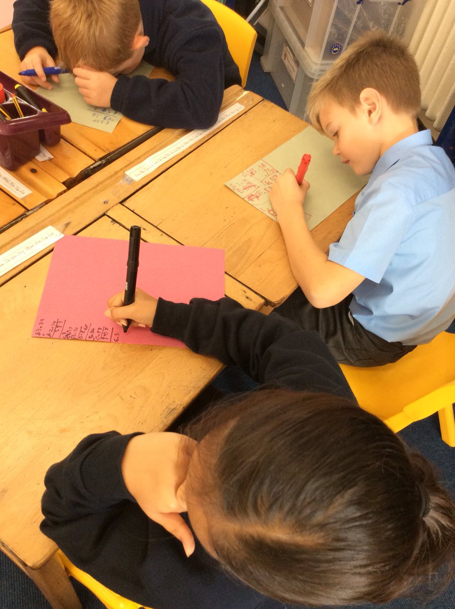 BoldmereSchools's tweet image. Wow! Year 3 are solving money problems this morning! #columnmethod