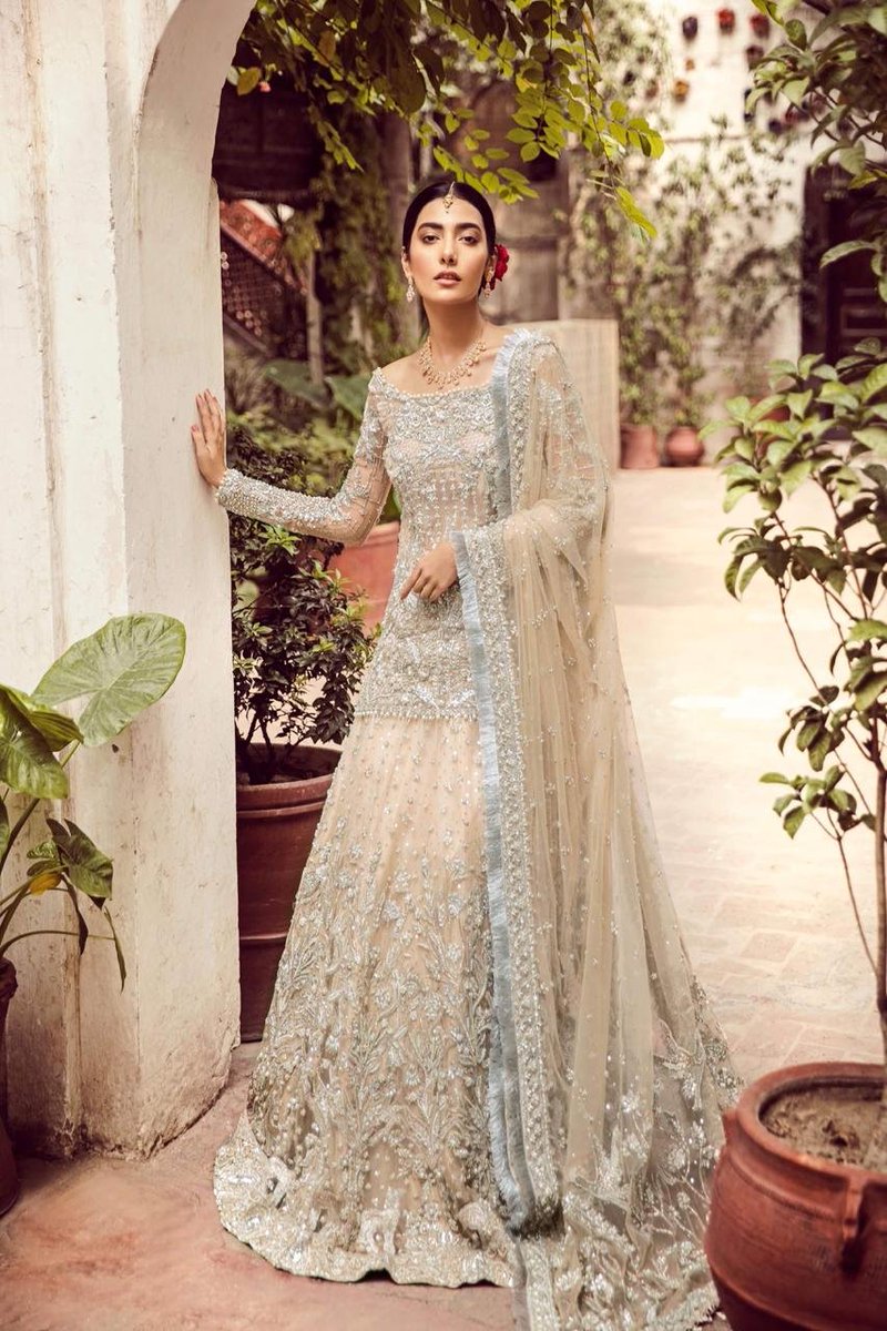 MediaSpringPk's tweet photo. #RunwayEleven welcomes you to a super exquisite and one of a kind trunk show of #NimrahKhokhar’s hot new bridal and formals collection. See it up close on October 12th and 13th, from 12 - 10 PM at 11C/1, 12th Lane, Bokhari Commercial, Phase 6 DHA, Karachi https://t.co/k52FHpkFeC
