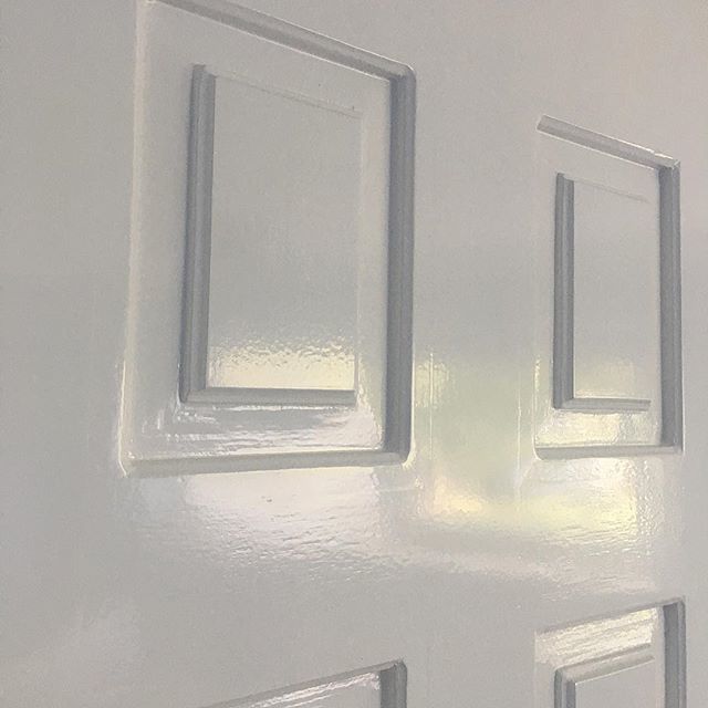 BearImp's tweet photo. It’s all about the spray finish this week. @tikkurila_uk #helmi80 gloss white over #otexakvi grip primer on a solid hardwood bedroom door. I’m very happy with this, especially considering the state they were in before hand. First time using gloss through… https://t.co/AQlmIiRYAE https://t.co/6SFDsoF9Cc