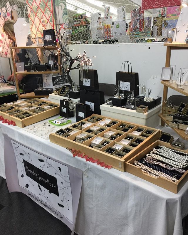 JoPeridot's tweet photo. ...it’s Day 2 at the Dummer fair . So many lovely stalls have already started my shopping. Come down ! 😀
#dummerfair #treloars #shoptogive #charityfairsassociation #christmasiscoming https://t.co/oMblXtOQqD https://t.co/bg8dqdI9rH