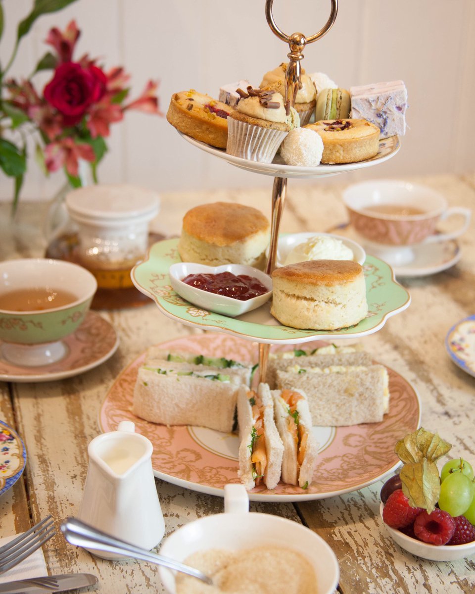 Camellia_Teas's tweet photo. #afternoontea is a great idea for any occasion! 🎉A birthday, 🎁an anniversary... a Thursday 😎
#tea #teahouse #handmade #artisan #bespoke #local #camelliasteahouse #thursday #cupoftea #handmade #teatime #teaserving #teathursday @AfternoonTea4U @AfternoonTeaUK @afternoontease https://t.co/nyVsMLsHyj
