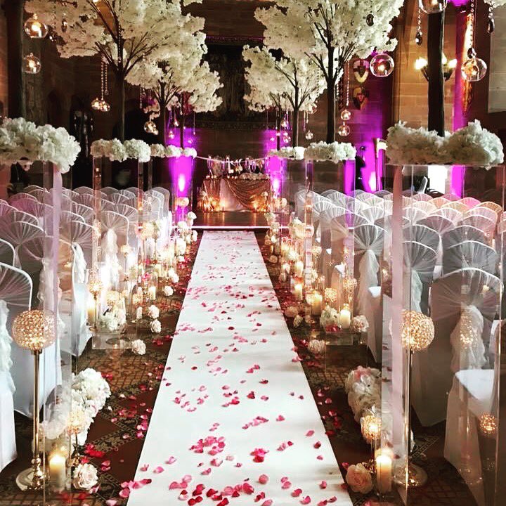 🌸🌸🌸
.
.
.
.
#weddingplanning#weddingplanner#aisle#aislerunner#flowers#trees#chaircivers#purplelights#petals#malamistryweddingandevents#mmistryweds✨💗