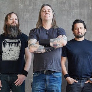 TheSludgelord's tweet photo. #BANDSPOTLIGHT: High On Fire favourites, as chosen by the UK's finest doom bands | 
Through six full-lengths and a number of live releases and EPs, HIGH ONFIRE are an unmistakable force in the realm of heavy metal, influencing many and attracting hordes … https://t.co/HWbodRFiap https://t.co/5wyJf7qbA7