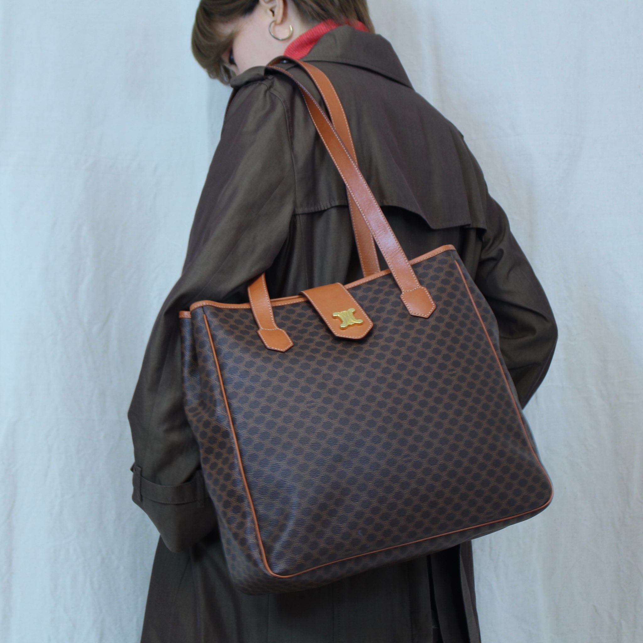 Titti Clothing 古着屋 Old Celine Macadam Patterned Logo Tote Bag Made In Italy マカダム柄がレトロで可愛いトートバッグ 詳細はbaseにて T Co Qjcaq9zbpr 古着 古着屋 Titticlothing 古着販売 古着通販 古着女子 古着