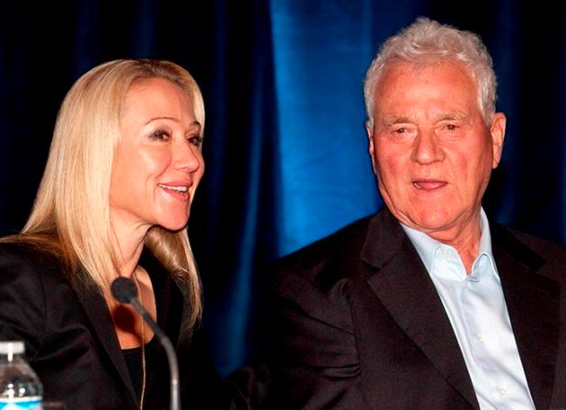 Frank Stronach sues daughter Belinda for allegedly mismanaging family fortune: bit.ly/2CbqtWj https://t.co/AJJRKtwjn9