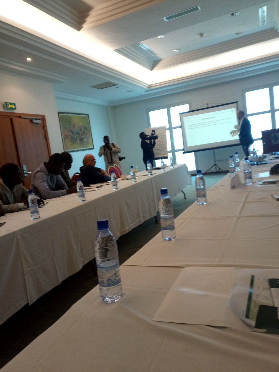 MEIFAG's tweet photo. Employment session going now with the presentation of researcher Jonas Jessen on 
" The effectiveness of interventions to reduce informality in low-and Middle Income Countries ".

#PEGNet2018 https://t.co/kyc6tMSQY9