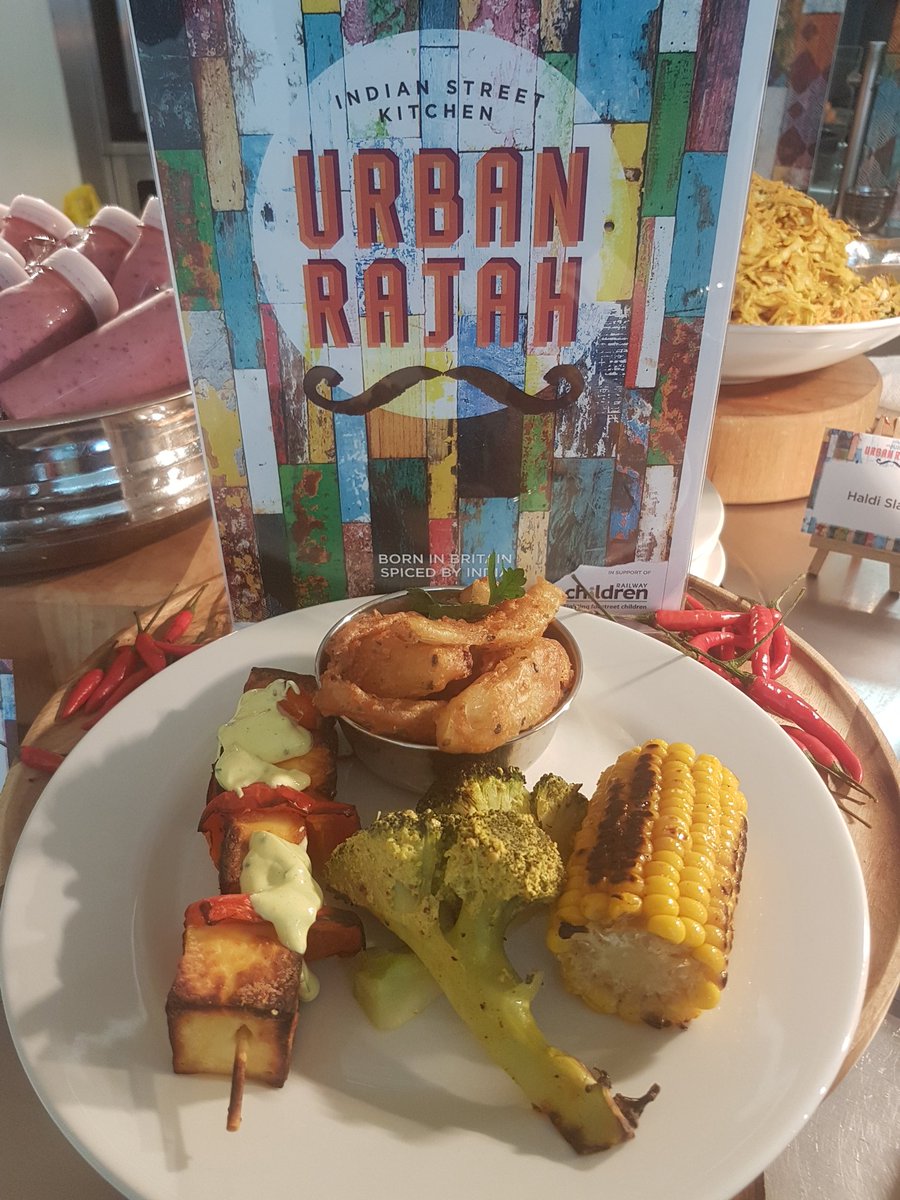 jamesjocky's tweet photo. @Elior_Group #NationalCurryWeek #eliorcurryweek #tashtag #curry #curryclub #urbanrajah #indecue #teamelior at Murray's Hinxton Hall https://t.co/W5eWyxnm1J