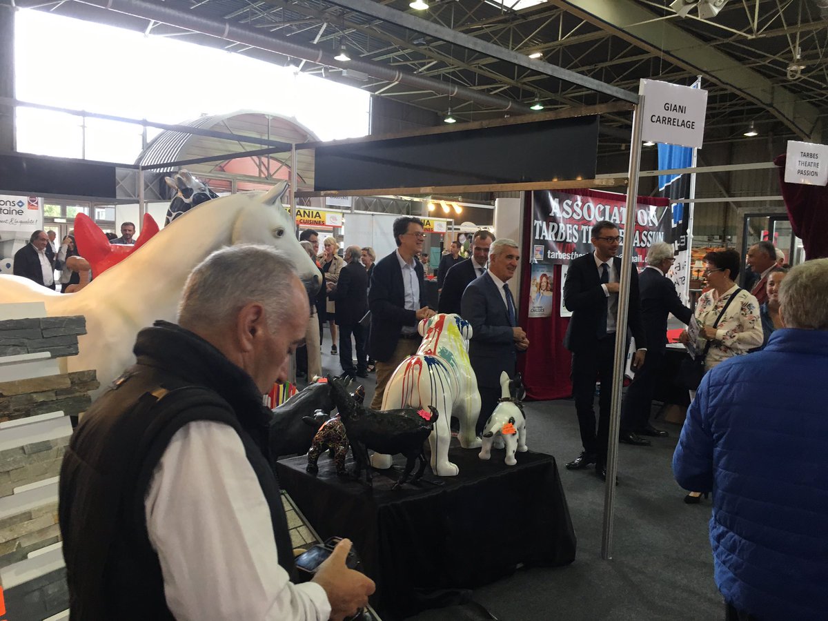 fxbrunet's tweet photo. Inauguration ce matin du 7ème #SalonMaisonTarbes organisé par @CCITarbesHP avec #CMA65, #BTP65, #CAPEB65 en présence de @Prefet65, @GerardTremege, @hautespyrenees https://t.co/bQZovRtkOi