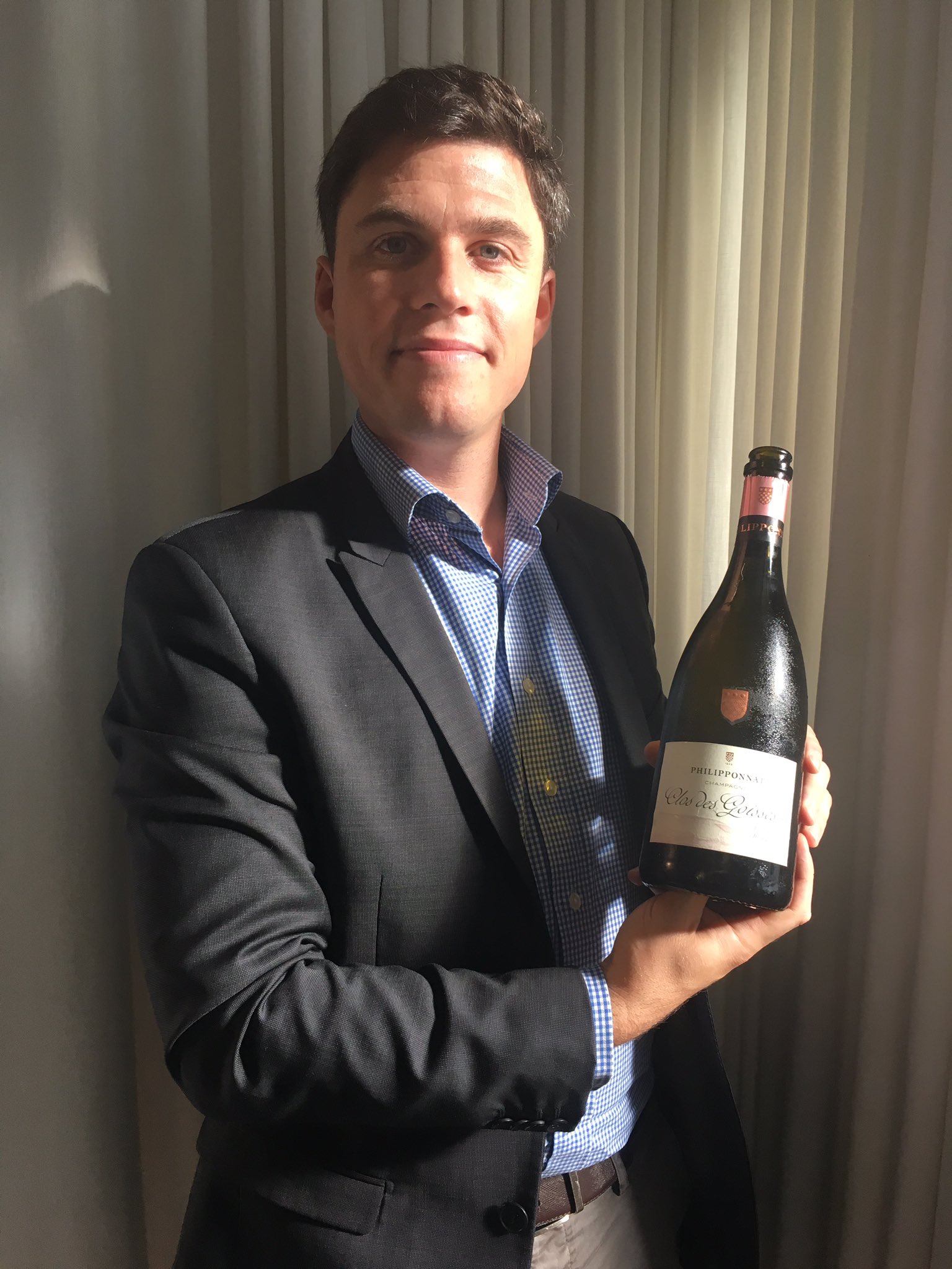 Viinitie on X: "Fantastic masterclass with Thomas Jorez from Champagne  Philipponnat to a full room of champagne enthusiasts. Even the sun came out  to celebrate the special occasion. #champagne #closdegoisses  https://t.co/SrZXkExWqM" /