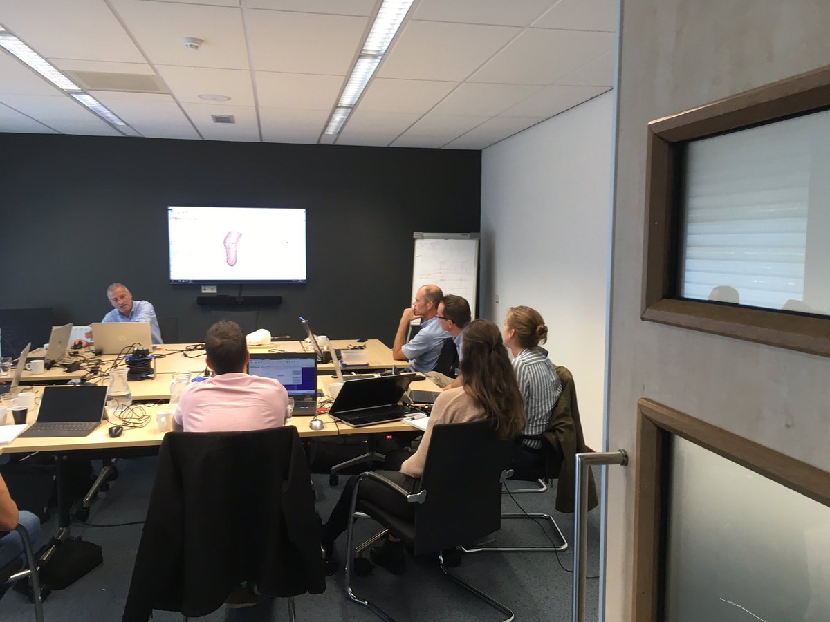 Bram Hulzebos (@bramhulzebosoim) on Twitter photo CAD CAM training bij <a href="/OIMOrthopedie/">OIM Orthopedie</a> #digitaliseren 3D scannen en 3D printen in #orthopedie CAD CAM training bij <a href="/OIMOrthopedie/">OIM Orthopedie</a> #digitaliseren 3D scannen en 3D printen in #orthopedie
