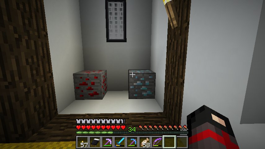 マイクラ中毒者 殿様の部屋の床の間に 高級な鉱石を飾った 1つはダイヤモンド もう1つは ルビーにしとくか コロ助 それ レッドストーンやん タマ どう見りゃルビーと間違えるんかえ うるさーい これはルビーだ 僕の誕生石だっ D