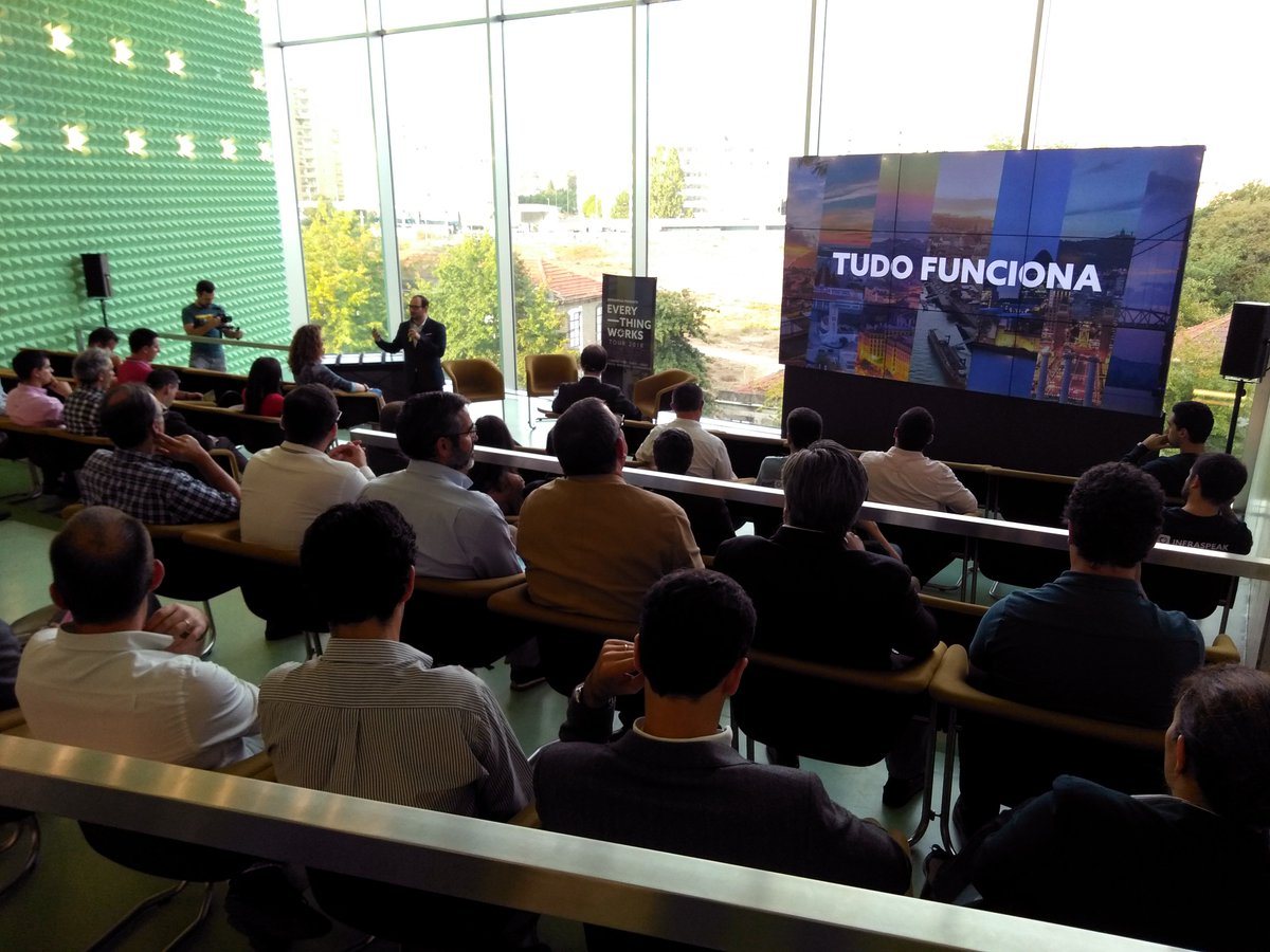 infraspeak's tweet photo. The Everything Works Tour 2018 event at Casa da Música was a success! 🎉 Here are the first photos at Sala Cibermúsica, where the presentations took place.

#event #casadamusica #porto #oporto #facilitymanagementfm #maintenance #EWT2018 #everythingworks #infraspeak https://t.co/WIG8D6Vsm4