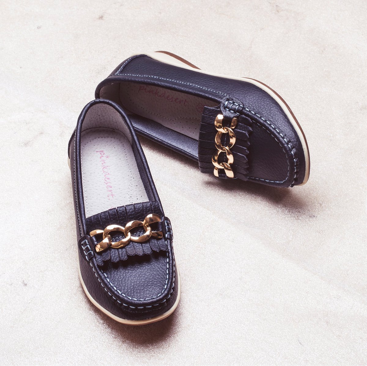 PinkdesertShoes's tweet photo. Imprescindibles en tu armario! 😍#mocasines #Pinkdesertshoes #musthave #aw18 #Autumn 🍂🍂 #Enjoyyourday #Enjoyyourlife #Enjoyyourshoes https://t.co/aCNr8obk4R