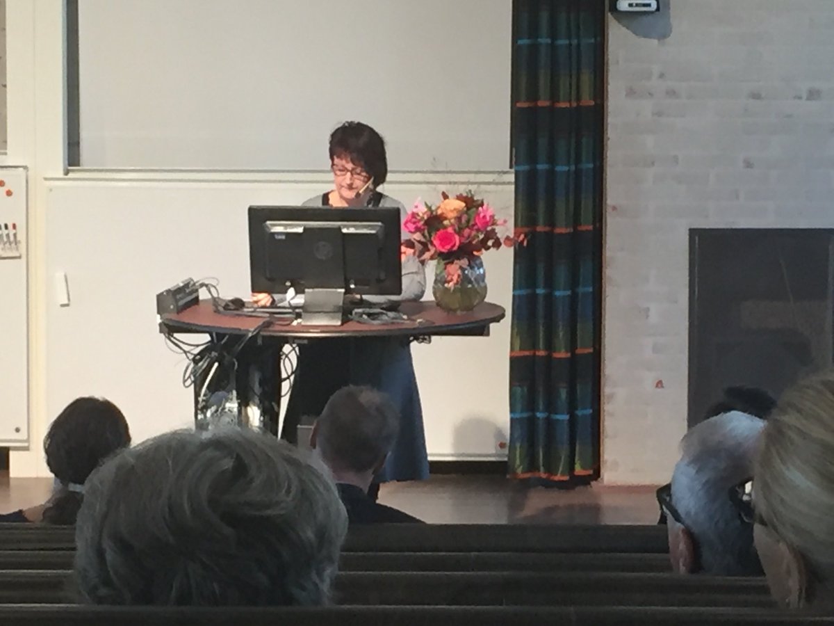 robpet1's tweet photo. Just nu pågår installationsföreläsningar som en del inom årshögtiden på #Mittuniversitetet. Imorgon fredag följer den officiella ceremonin, öppen för allmänheten. https://t.co/zndefSrE2e