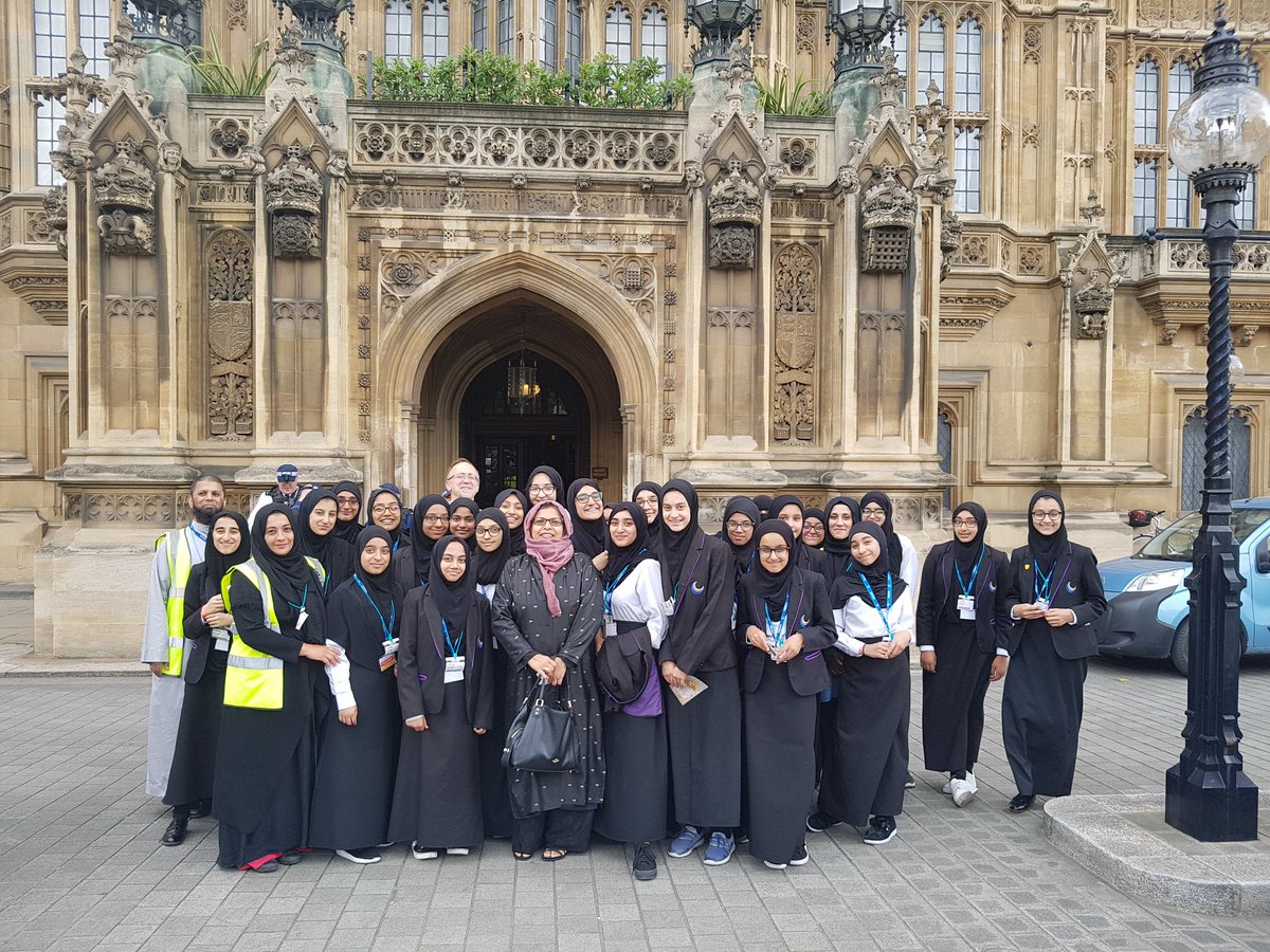 BaronessUddin's tweet image. Fabulous meeting with the outstanding students and teachers of Preston Muslim Girls School #pmghs #WriteYourScript