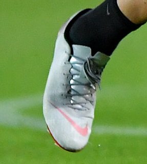 サッカースパイク Kohei Sblogさん の 18年10月11日 のツイート一覧 1 Whotwi グラフィカルtwitter分析