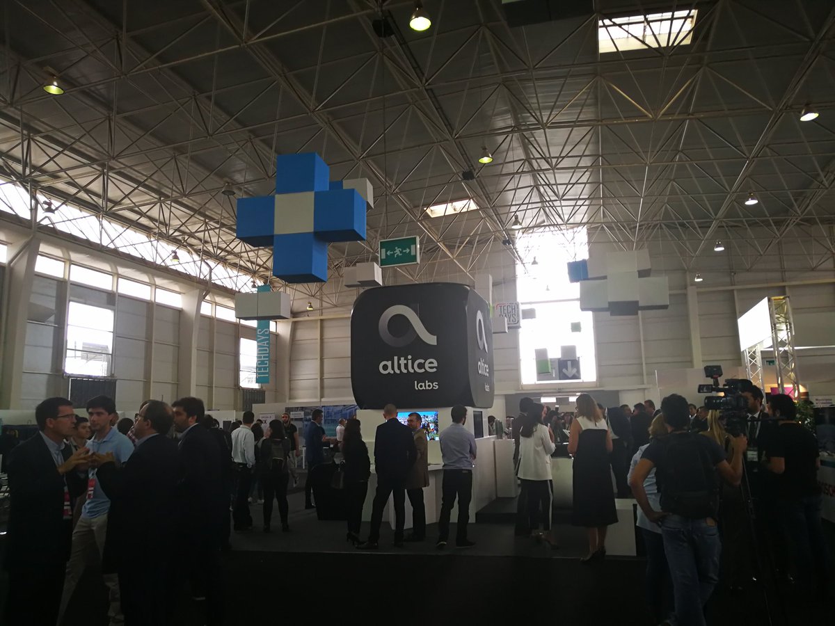 ideva_agencia's tweet photo. #innolid visita los #techdaysAveiro y participa en el Foro de Emprendimiento de #redcencyl. #SmartCities #gaming #ArtificialIntelligence https://t.co/RQb36aynKs