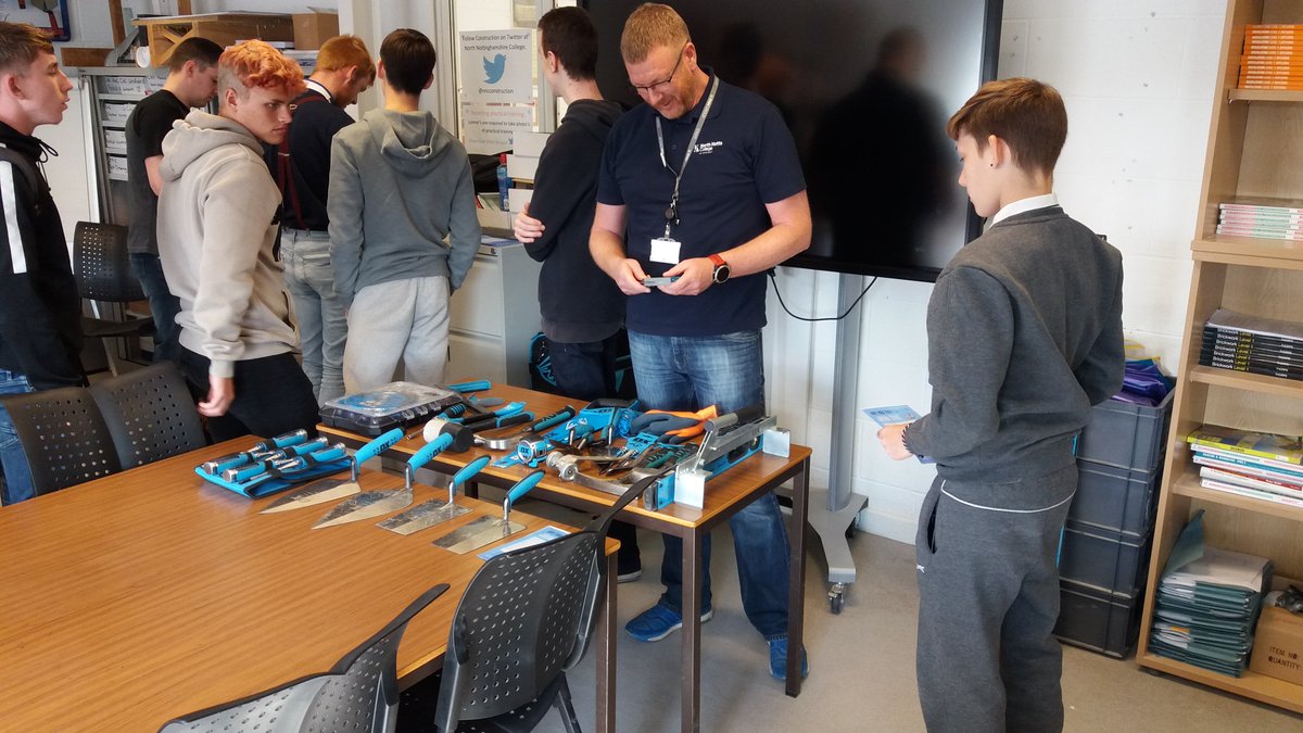 nncconstruction's tweet image. Many thanks to Donny Patmore for a very interesting demonstration of @OXtoolsUK to our @nncconstruction @NNC_Worksop Construction learners. Donny is also going to see our learners @RotherhamColl this afternoon and @DVCollege tomorrow. #LearningAtItsBest part of Construction Week