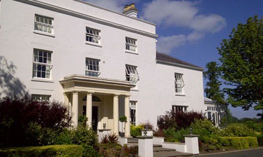 LetsGoLudlow's tweet photo. LGL is not surprised by the recently reinstated 3 @AAHospitality rosettes 🌺 🌺 🌺 for local hotel @fishmorehall as our editor road tests this top local restaurant and spa https://t.co/wytfyJL2xT @fishmorehall @FishmoreSpa @JoeGould3 @PerceptionLoves https://t.co/org5i3OQOl