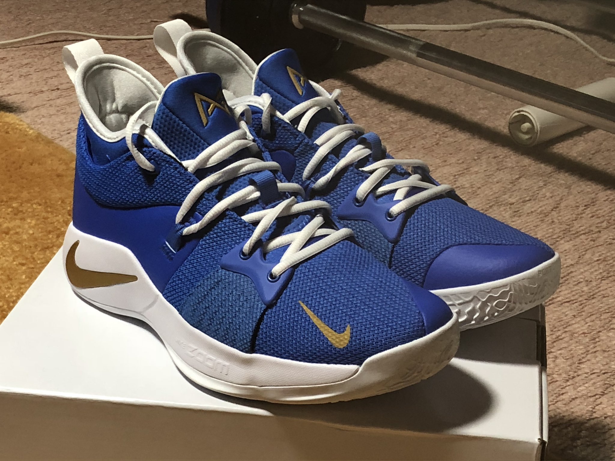 ヒグラシ Pg2 Nikeid 青のバッシュが欲しかった T Co Odkaphnmit Twitter
