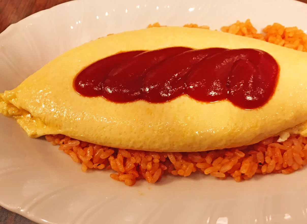 なにこれ？！ぷるっぷるの卵が乗ったオムライスが絶品！！