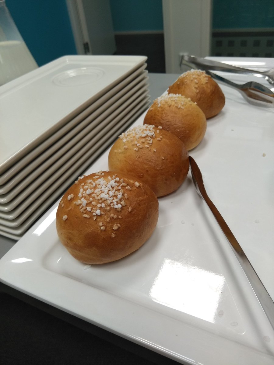 SomeBodySAMK's tweet photo. Mielenkiintoista keskustelua SomeBodyn ruokamoduulin kehittämistapaamisessa @Kehuvahanke :laisten ja lasten ja nuorten kanssa työskentelevien ammattilaisten kanssa. Aiheina mm. kehonkuva ja syöminen. #somebodysamk https://t.co/H0utjEKgsj