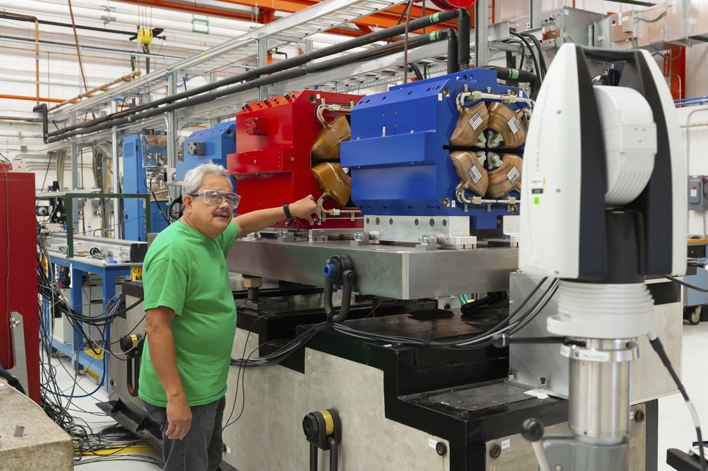 Advanced Photon Source on Twitter "Rolando Gwekoh (Argonne Na'tl Lab's