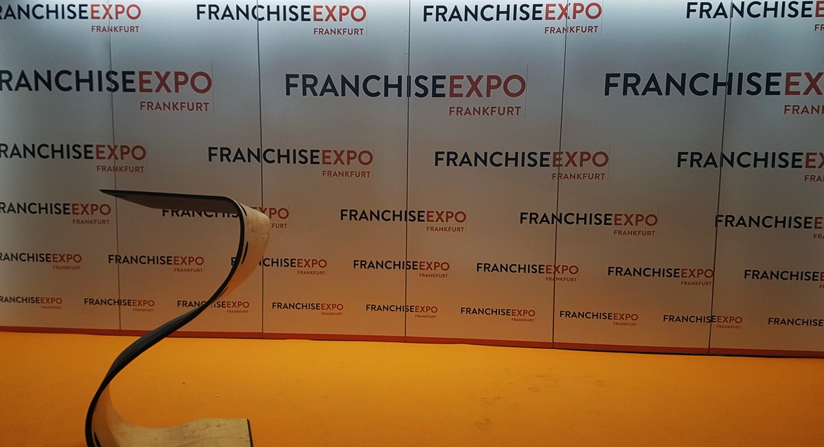 FranchiseExpo22's tweet photo. Vor dieser Wand wurde vor genau zwei Wochen die #fex18 eröffnet.

Wir sind noch immer überwältigt von der Expo und freuen uns schon auf die #fex19 , welche von 14.-16.11.2019 in der Frankfurter Messe Halle 9 stattfinden wird. :)

#franchise #expo #frankfurt #franchising https://t.co/E0gqJ6mZLf