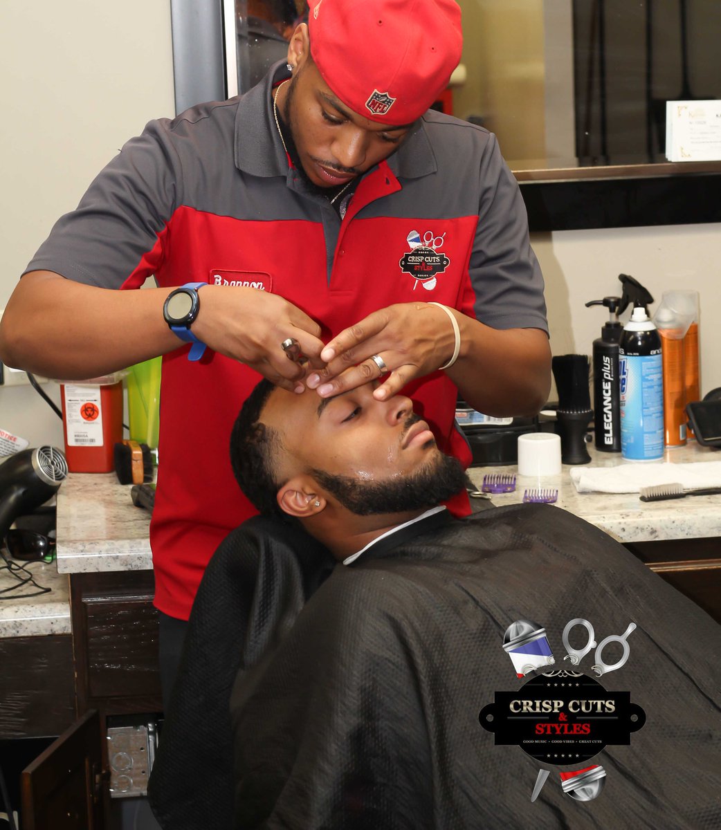 CrispBobby's tweet photo. Book your haircut today!! Visit https://t.co/GFMj9Il06O 

#GetCrisp #StayCrisp https://t.co/r8OJt7FQ2L