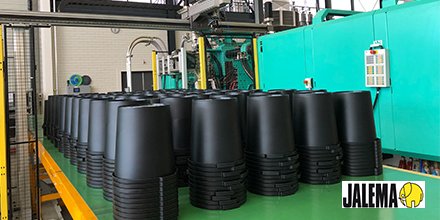 Jalema's tweet photo. Injection moulding is one of the most commonly used design techniques for plastic parts! At Jalema, many products are made in this way. But how does that work exactly in the Injection Moulding factory of Jalema? Read the blog: https://t.co/At9H9SIRhx https://t.co/nCfhCiwK89