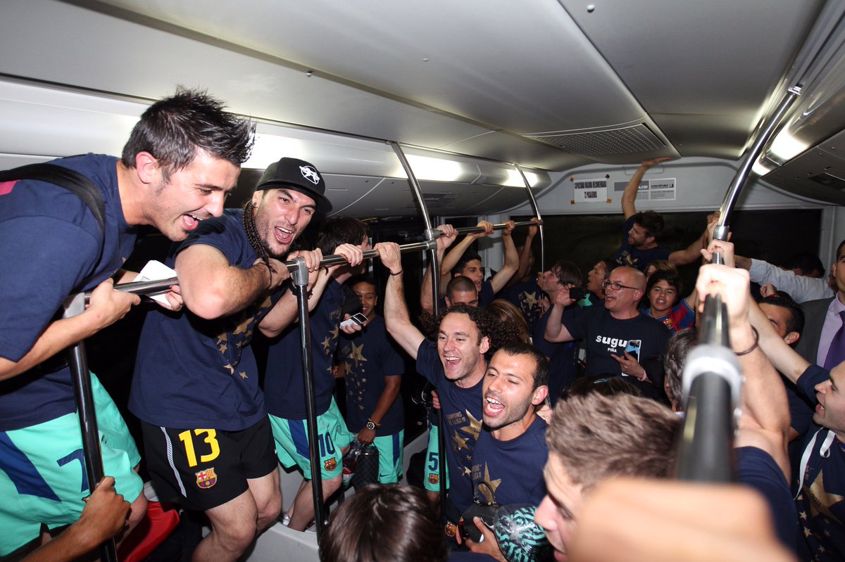 #TBT Liándola tras salir campeones! #FCBarcelona #Legends #Historia #Champions