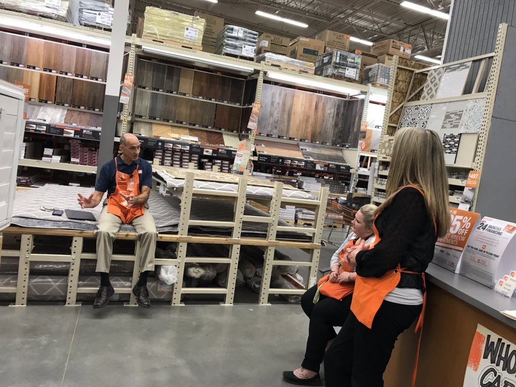 veronica tweet media