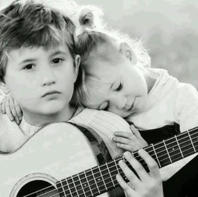 @maro__________k كتفي على مقاس تَعبِك تماماً .. ضعي رأسَكِ عليه واطمئِني ي صديقتي😥