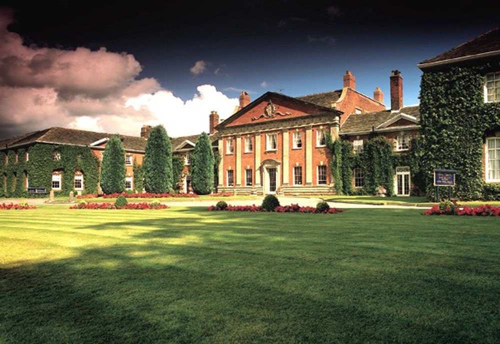 Wedding Fayre Mottram Hall Hotel Prestbury SK10 4QT
October 14 @ 11:00 am - 3:00 pm
Prestbury SK10 4QT