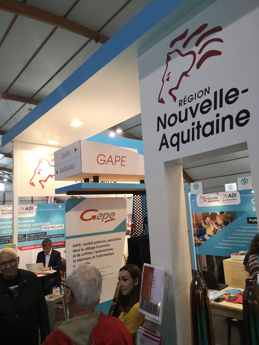 NvelleAquitaine's tweet photo. En #direct du @salonatlantica la #nouvelleaquitaine accueille les entreprises du territoire
Zoom sur #GAPE !
@BioBeeBox #H2bc #Neufoca #Onlywood #Padelcourt #SDI #SIMOB #VRACOOP #ACloud @CAMILEIA_ #GAPE #Sargam @ADI_N_A https://t.co/hjUxbyWoul