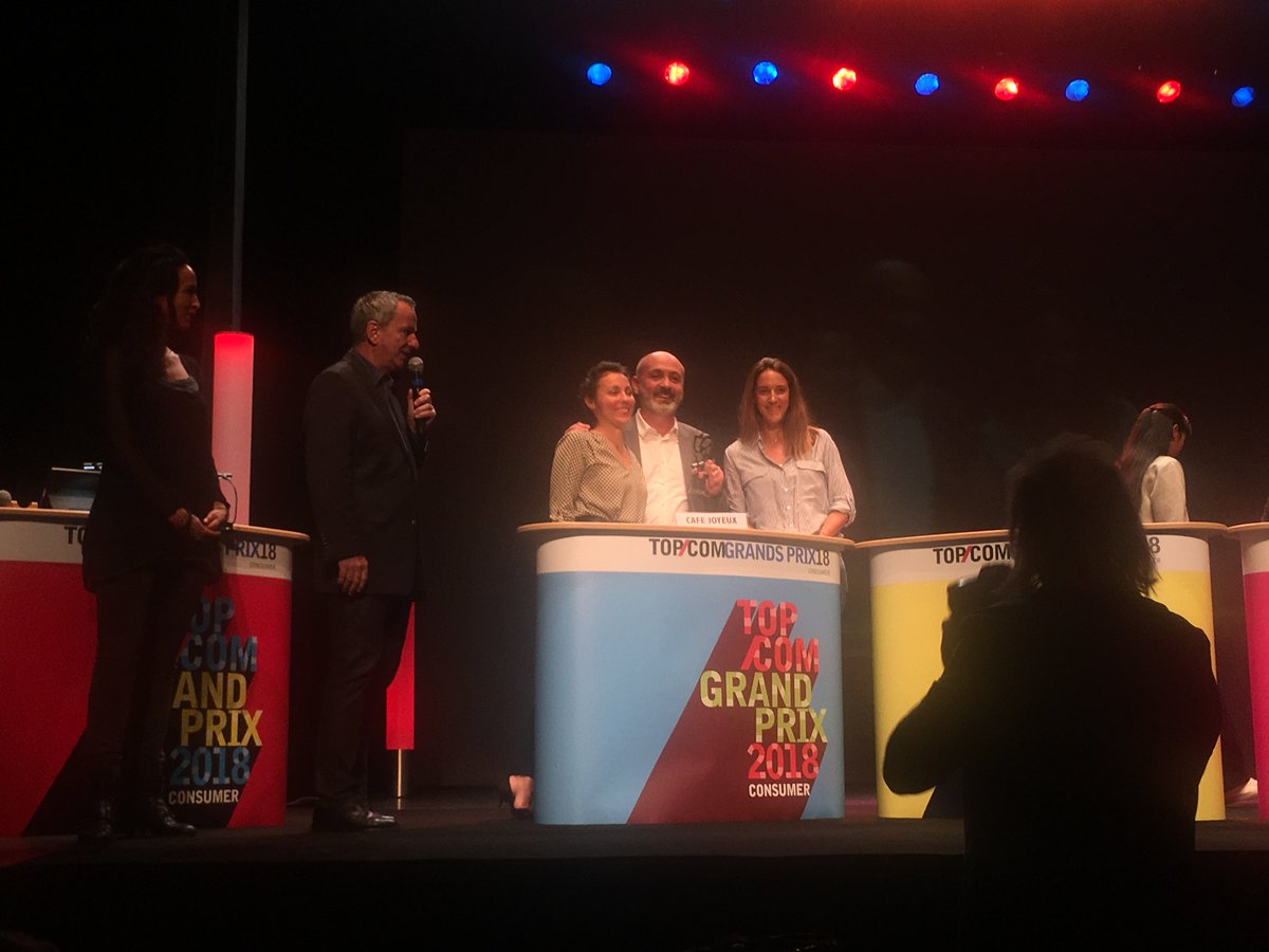 AgenceLJCom's tweet photo. LJ et Cafés Joyeux ont été récompensés du Grand #Prix #topcom2018 consumer section relations avec les #publics pour le lancement des coffee shops. Fiers et heureux ! #rp https://t.co/oqKcXjJmc3