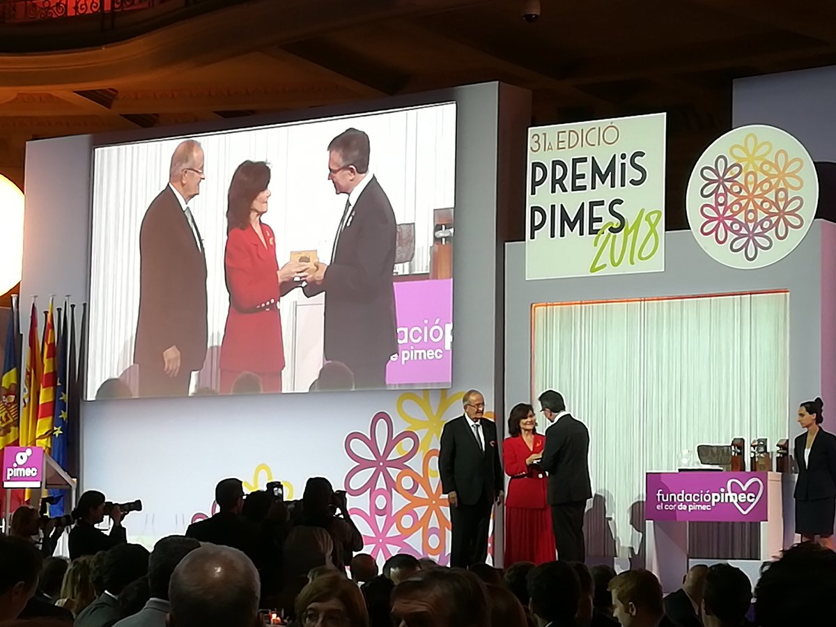 AntoniCanete's tweet photo. 📸#31PremisPimes @fundacio_pimec @pimec 
🥇Medalla al Reconeixement Empresarial
L'enhorabona a en Pere Relats per la seva trajectòria professional, amb més de 30 anys liderant #GrupRelats https://t.co/U9fRiv2FFP