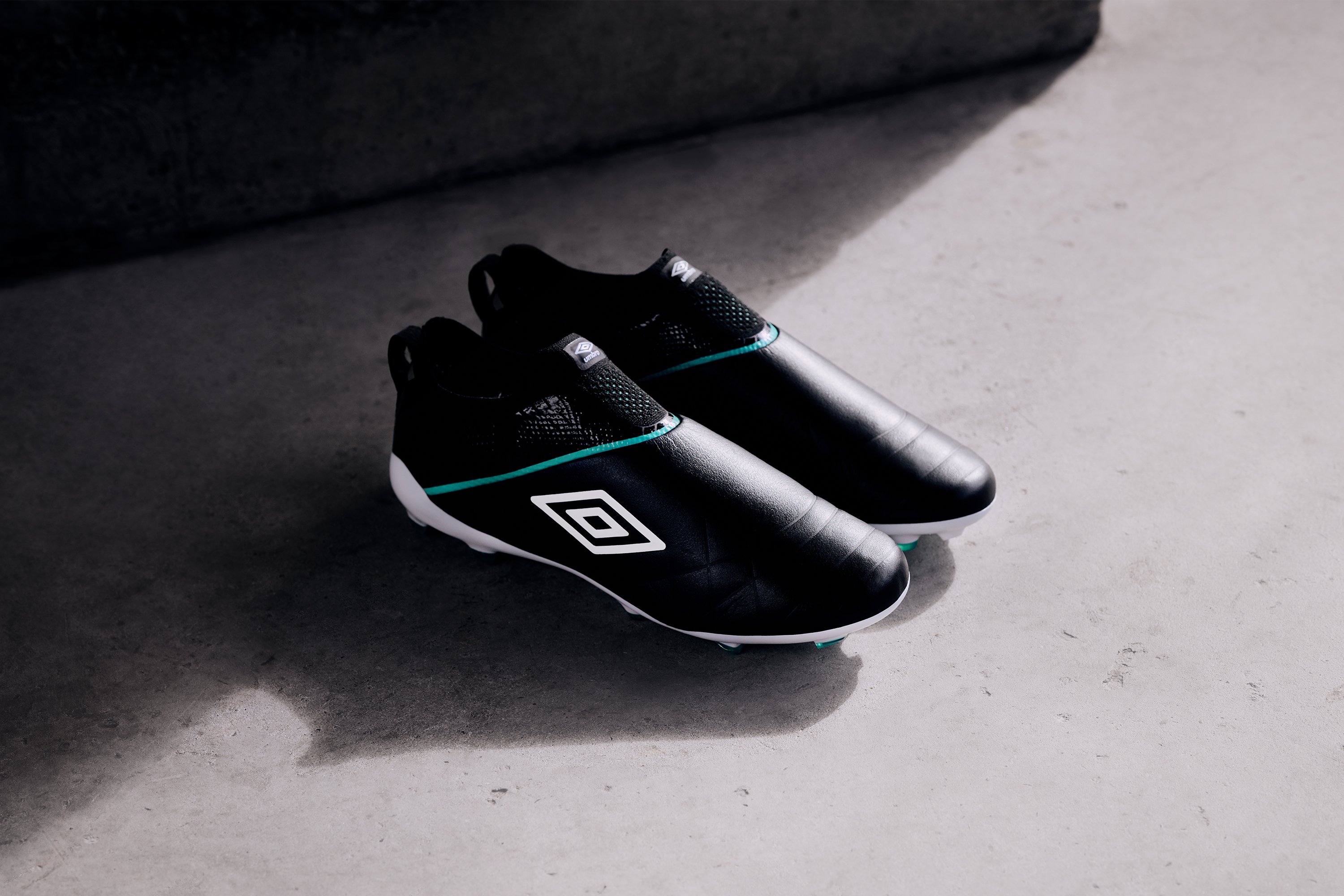 Laceless umbro best sale